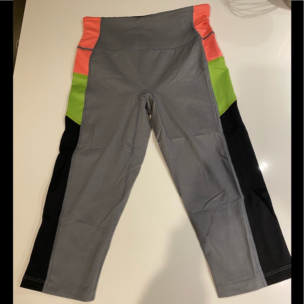 Spanx Active Knee Leggings